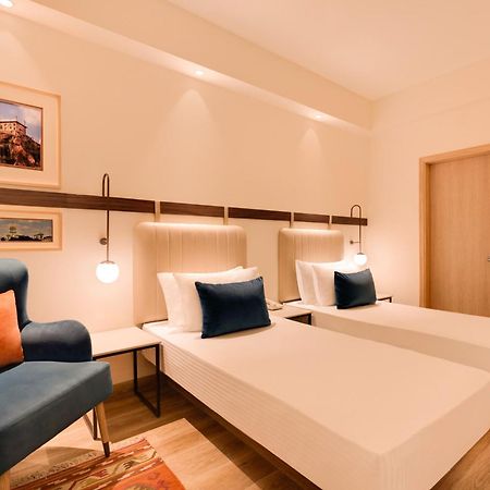 Lemon Tree Hotel, Gachibowli, Хайдарабад Экстерьер фото