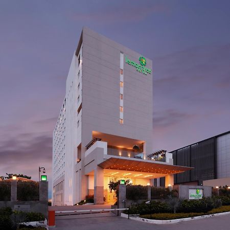 Lemon Tree Hotel, Gachibowli, Хайдарабад Экстерьер фото