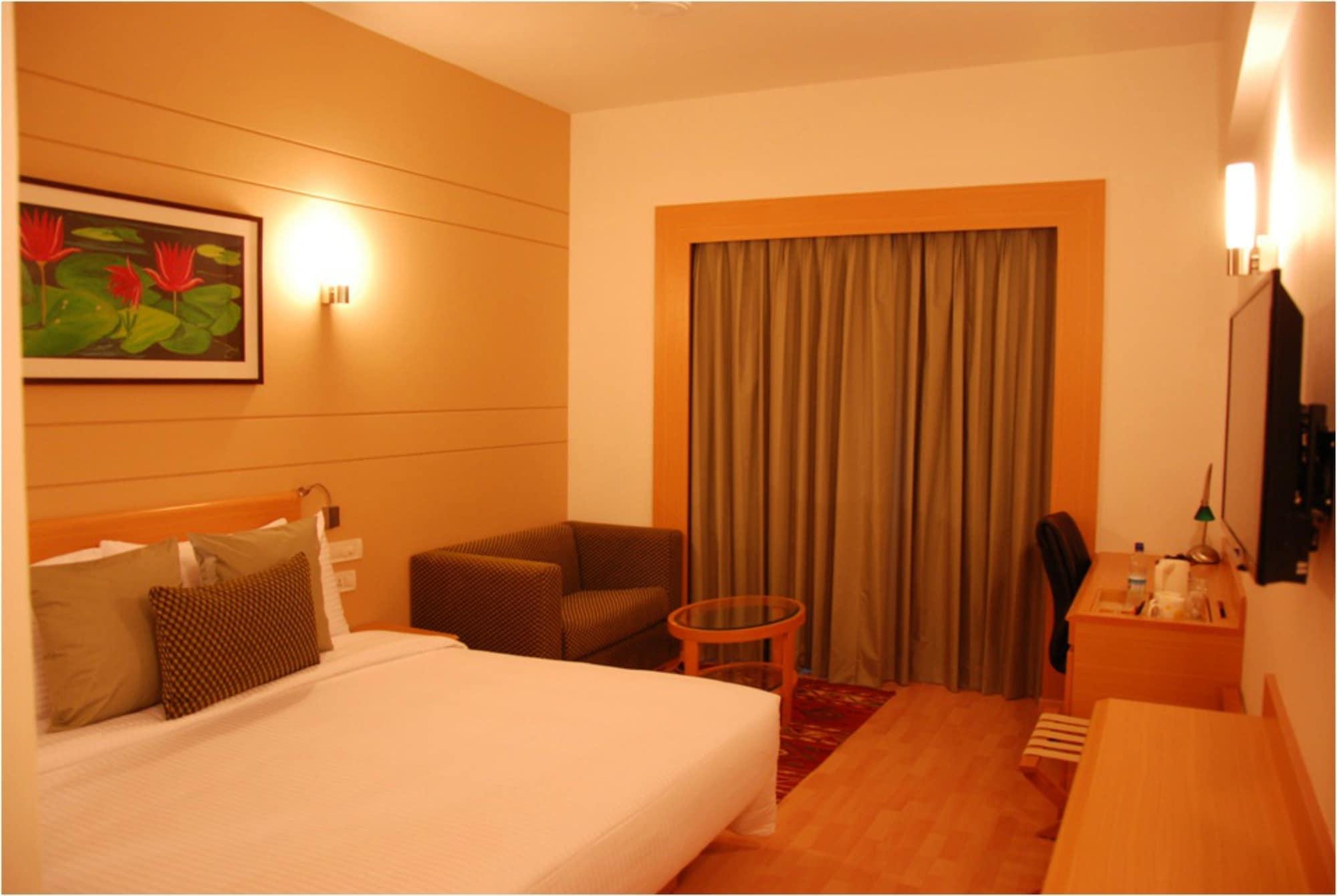 Lemon Tree Hotel, Gachibowli, Хайдарабад Экстерьер фото