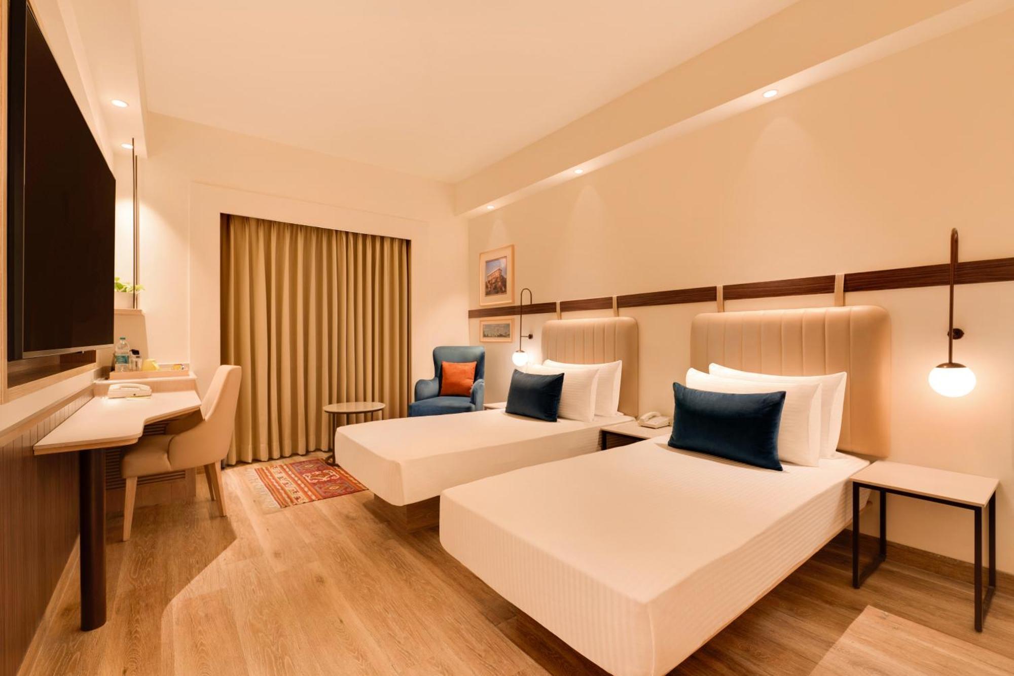Lemon Tree Hotel, Gachibowli, Хайдарабад Экстерьер фото