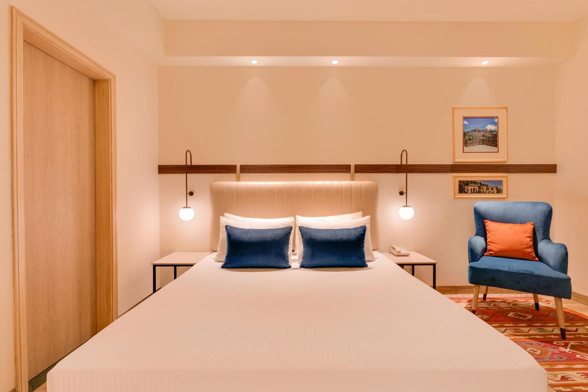 Lemon Tree Hotel, Gachibowli, Хайдарабад Экстерьер фото