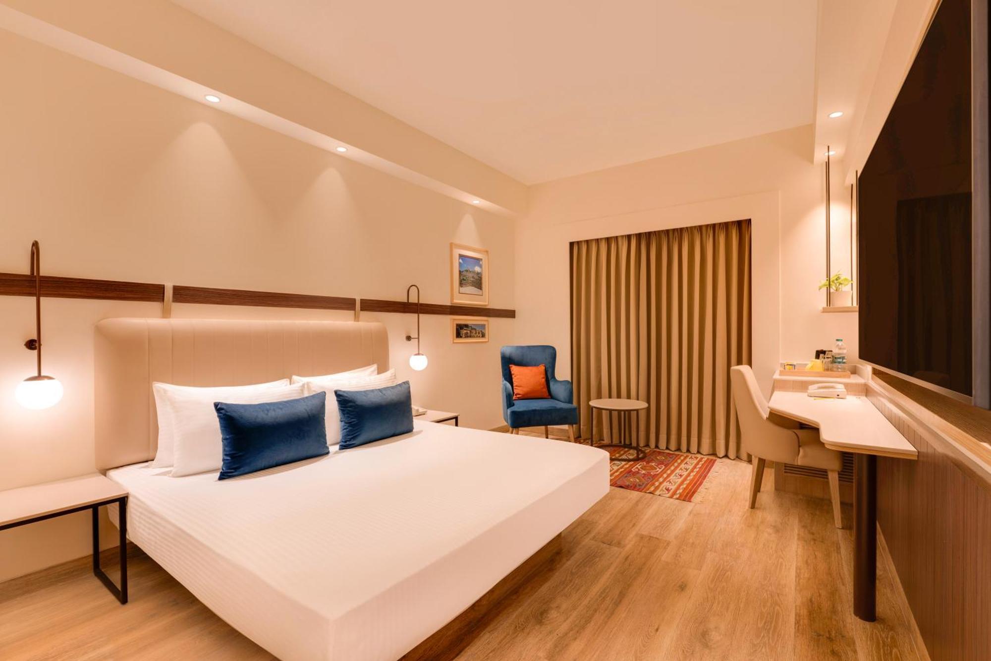 Lemon Tree Hotel, Gachibowli, Хайдарабад Экстерьер фото