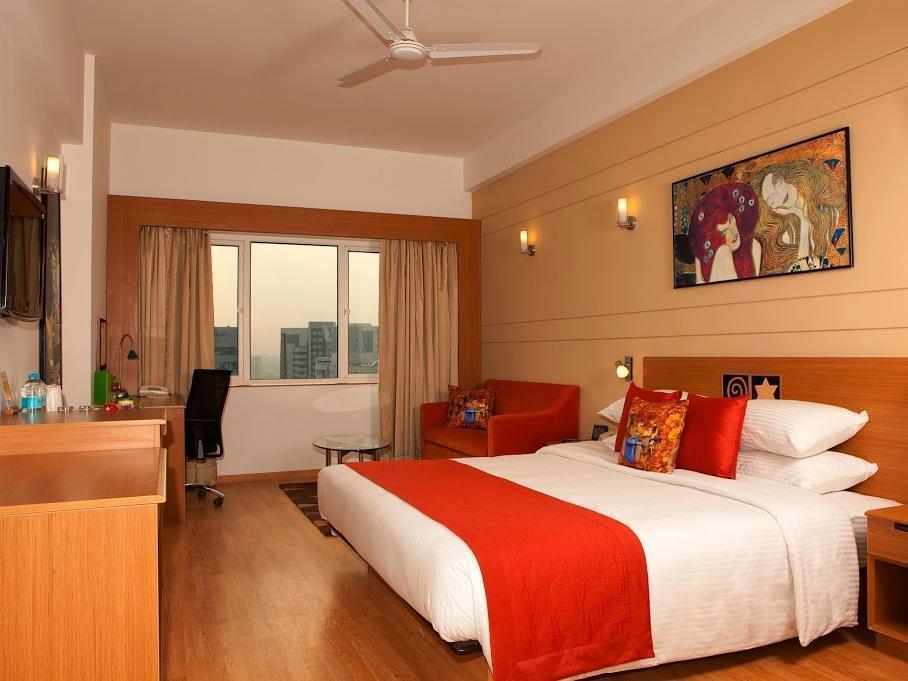 Lemon Tree Hotel, Gachibowli, Хайдарабад Экстерьер фото