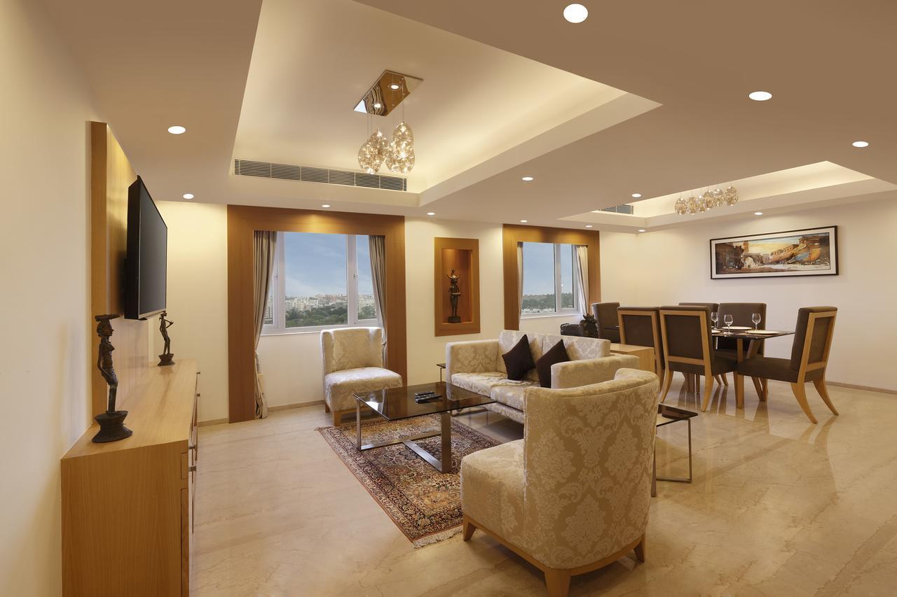 Lemon Tree Hotel, Gachibowli, Хайдарабад Экстерьер фото