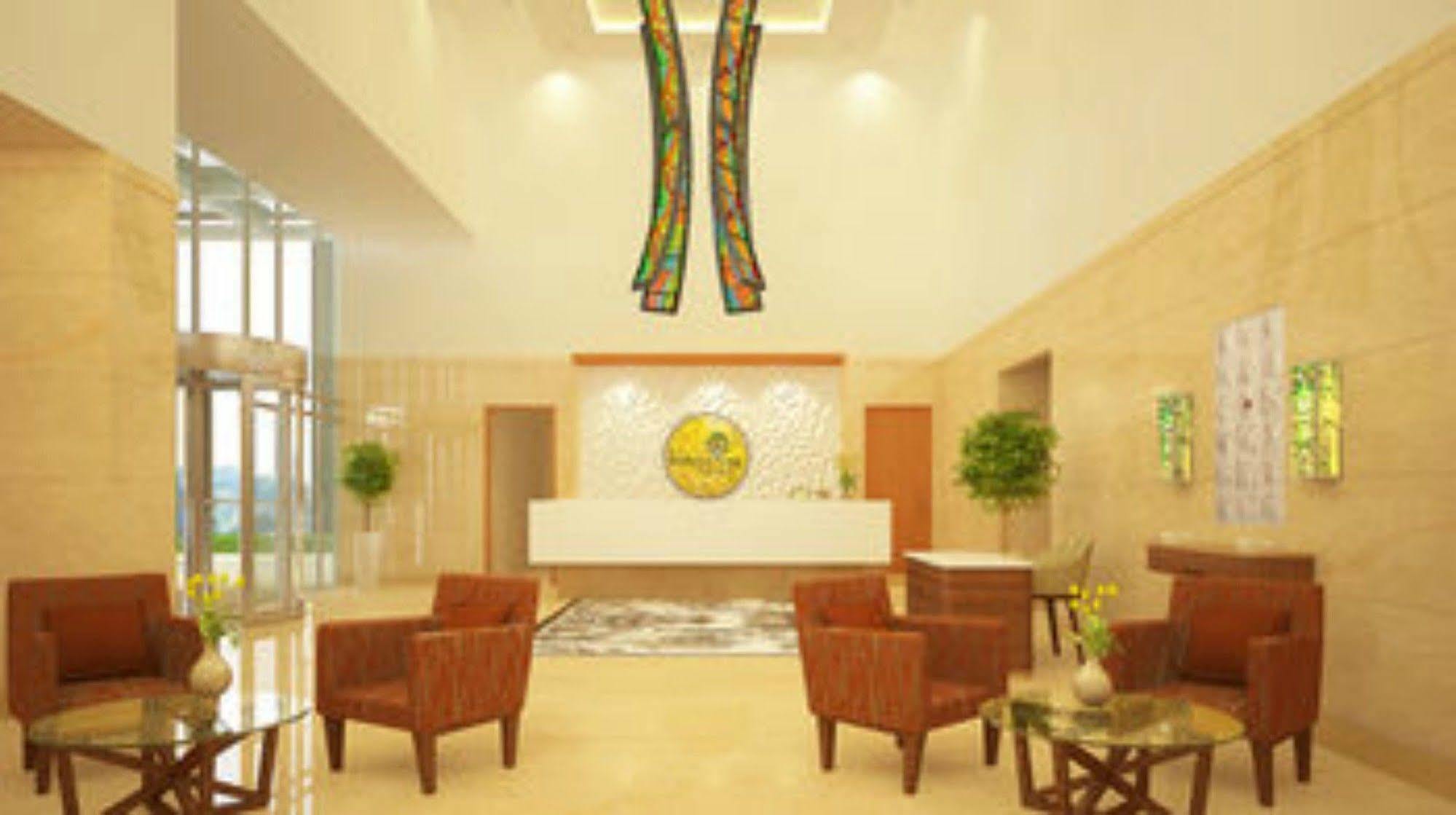 Lemon Tree Hotel, Gachibowli, Хайдарабад Экстерьер фото