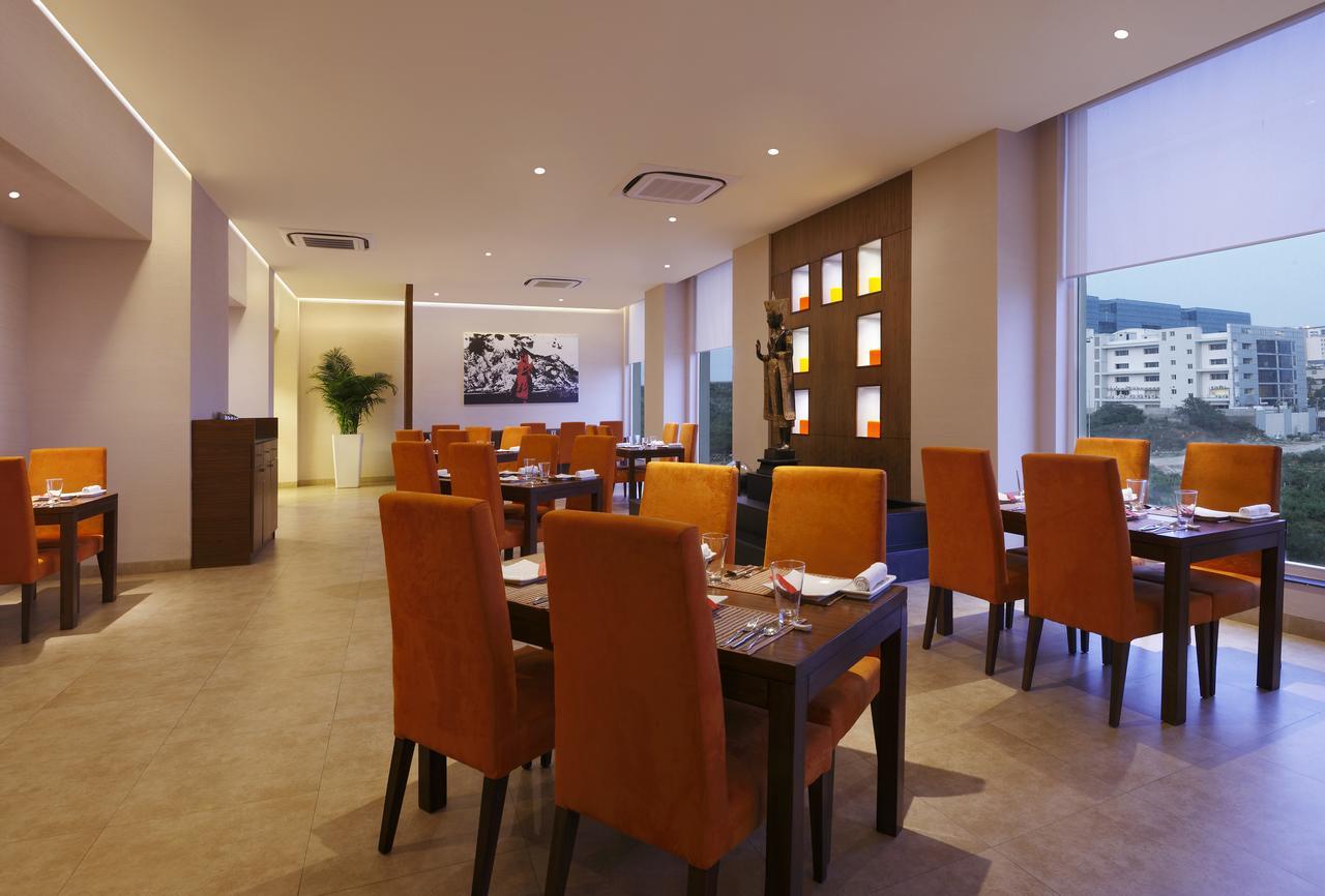 Lemon Tree Hotel, Gachibowli, Хайдарабад Экстерьер фото